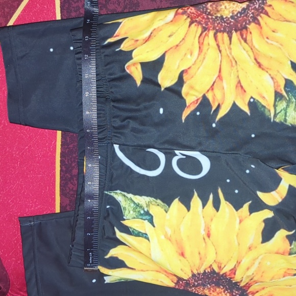 Activewear Set 🌻 Sports Bra and Leggings L - Picture 6 of 16